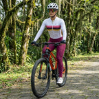 Macacão Ciclismo Feminino Xama Elite Vélor — Gel 20D, UV50+ Manga Longa e Compressão Graduada