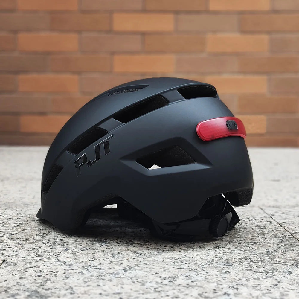 Capacete de Ciclismo PJT P-6 com Luz Traseira USB – Ultralight, In-Mold e Ajustável